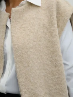 Shop Gilet Sixtine Sable Pulls Et Gilets