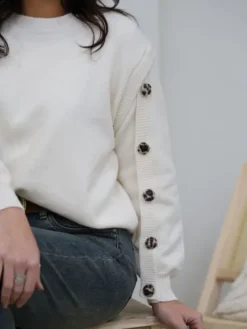 Shop Pull Cali Beige Pulls Et Gilets