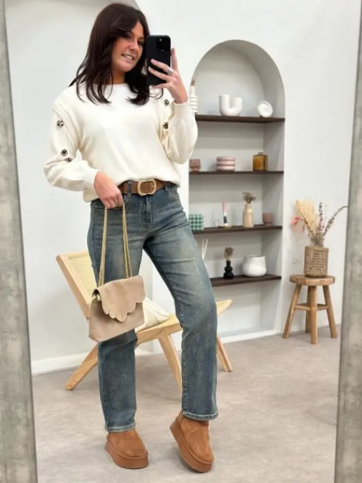 Shop Pull Cali Beige Pulls Et Gilets