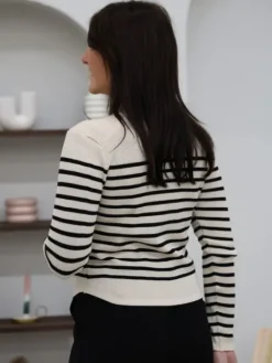 Discount Pull Iris Noir Pulls Et Gilets