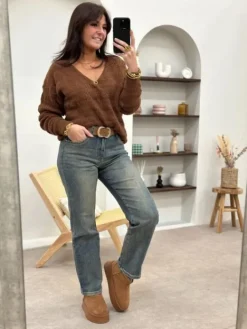Shop Pull Lara Chocolat Pulls Et Gilets
