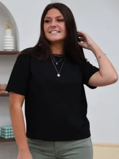 Sale Teeshirt Pia Noir Tops & Teeshirts